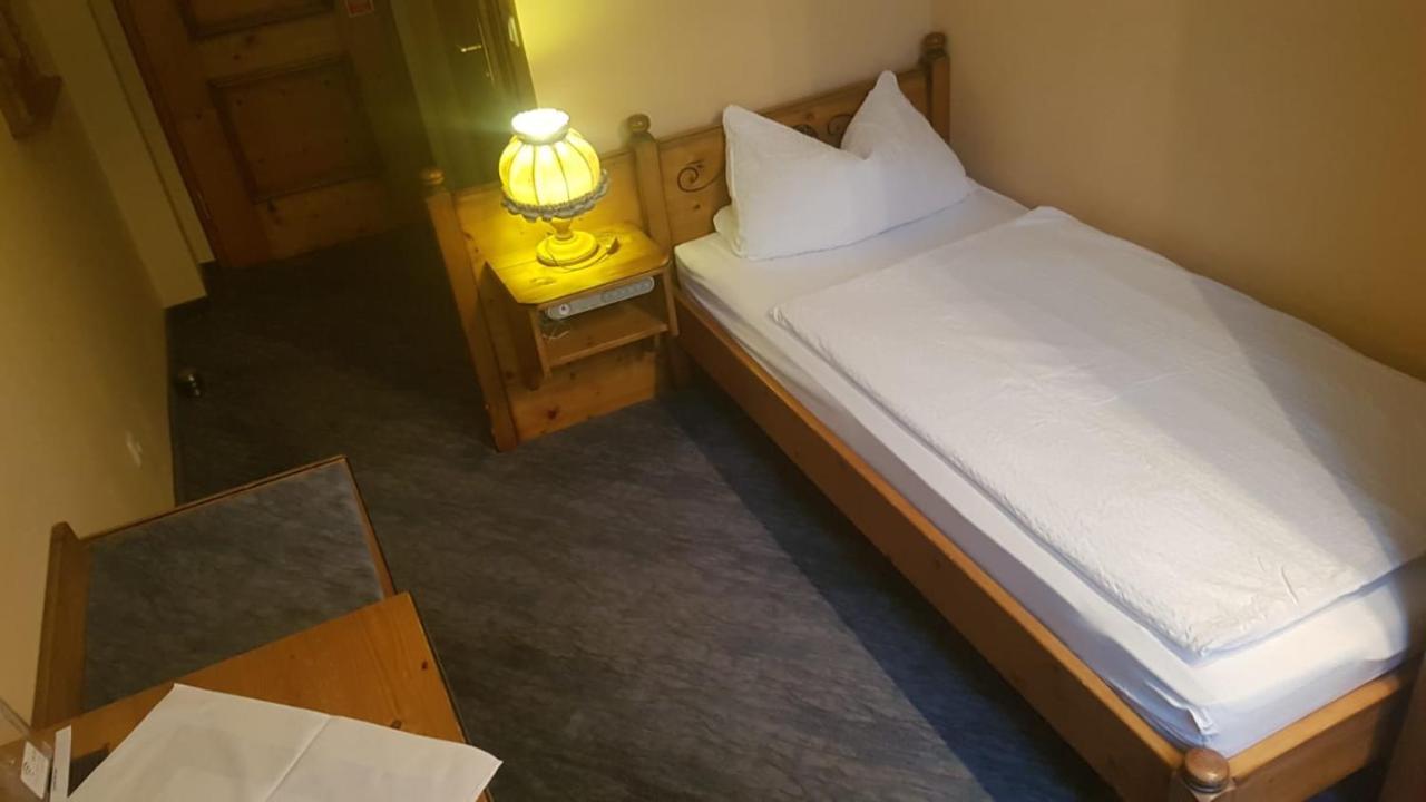 Hotel-Restaurant-Krone Bad Brückenau Extérieur photo